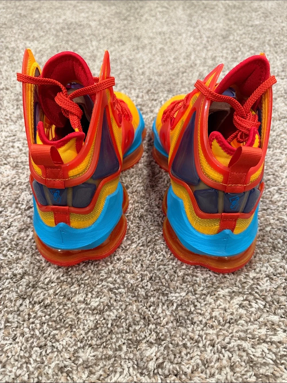 Nike LeBron 19 Tune Squad
